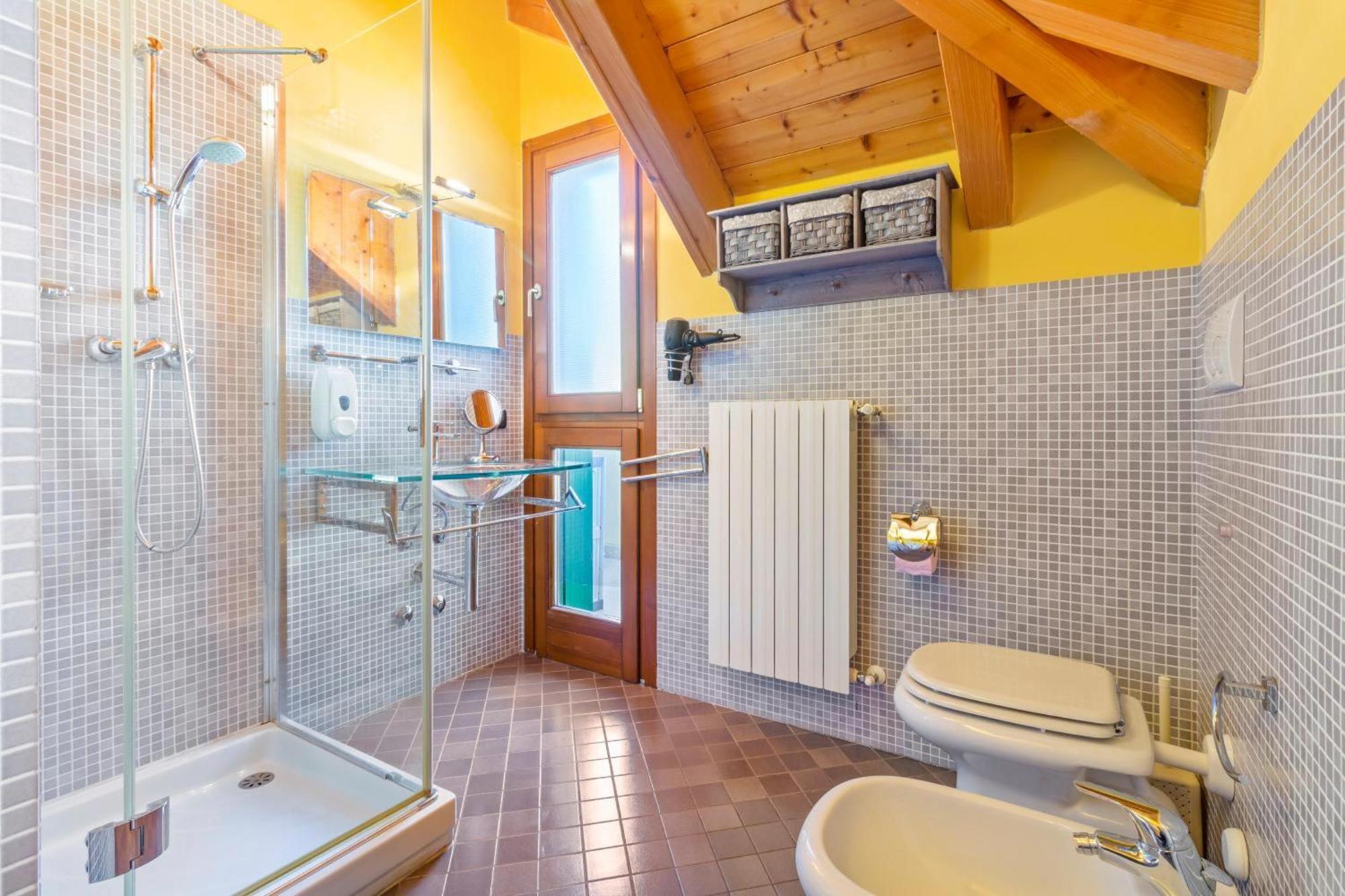 Lovely Orange House Viggiu Exterior photo